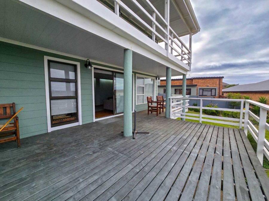 4 Bedroom Property for Sale in Stilbaai Wes Western Cape